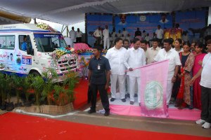 Hon’ble Chief Minister of Telangana State Shri. K. Chandra Shekar Rao garu launched 1962 Mobile Veterinary Clinics on 15th Sep 2017 at Hyderabad.