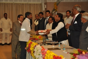 The 102 National Ambulance Service (for pregnant mothers and neonates) was launched by Hon. Chief Minister of Uttar Pradesh Sri. Akhilesh Yadav on 17th of January, 2014