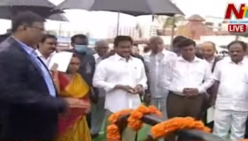 Hon’ble Chief Minister of Andhra Pradesh Shri. Y.S. Jagan Mohan Reddy Inaugurated Animal Ambulance 1962 Services on 19th May 2022.