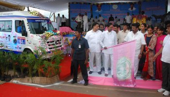 Hon’ble Chief Minister of Telangana State Shri. K. Chandra Shekar Rao garu launched 1962 Mobile Veterinary Clinics on 15th Sep 2017 at Hyderabad.